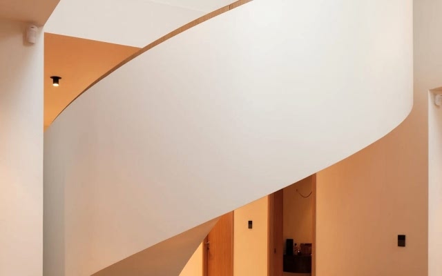 Çeşme Merdiven Firmaları & Fiyatları | Villa Projeleri İçin Güncel Rehber