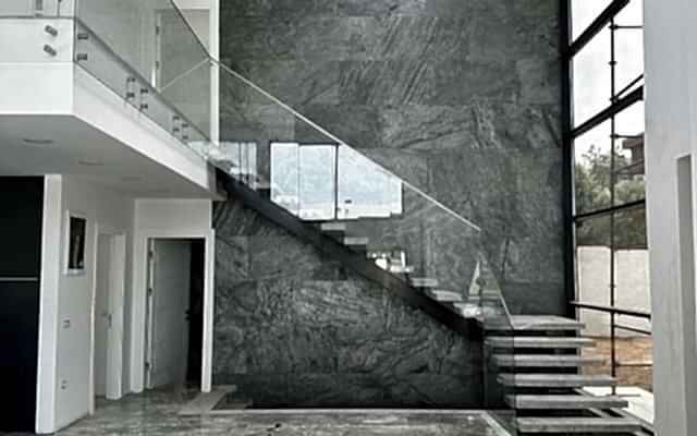 İzmir Ahşap Merdiven Fiyatları & Modelleri 2026