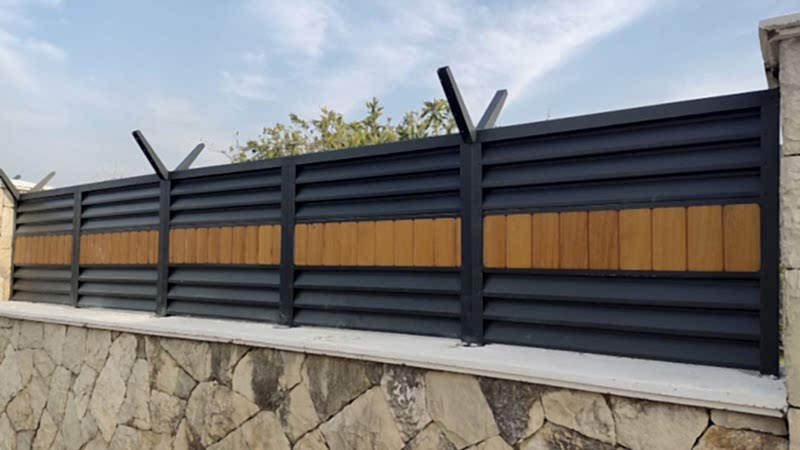 Duvar Üstü Korkuluk